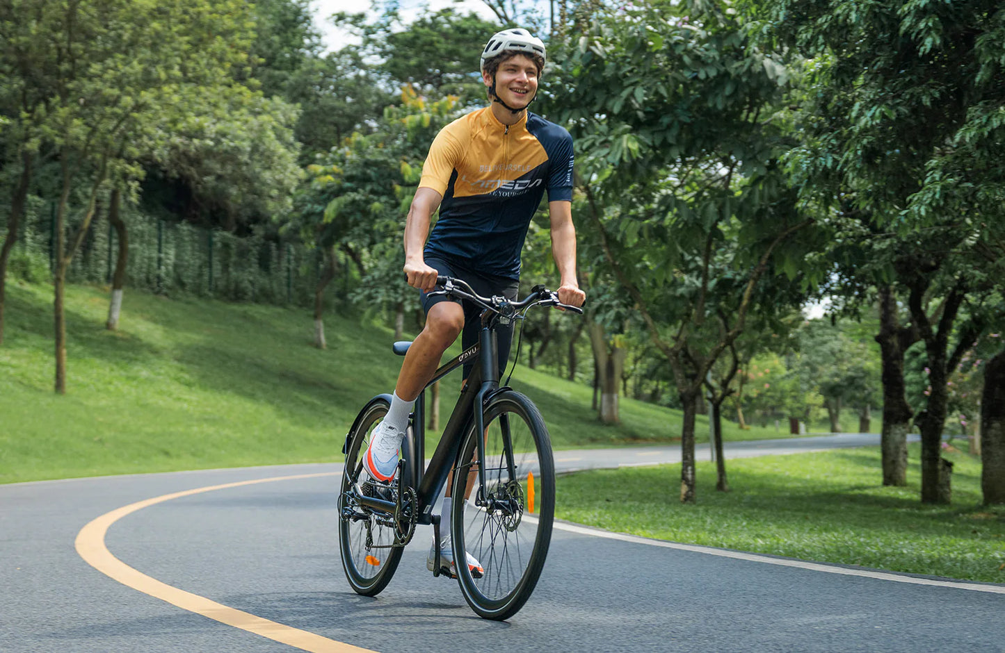 DYU Stroll 1 700C City Electric Bike